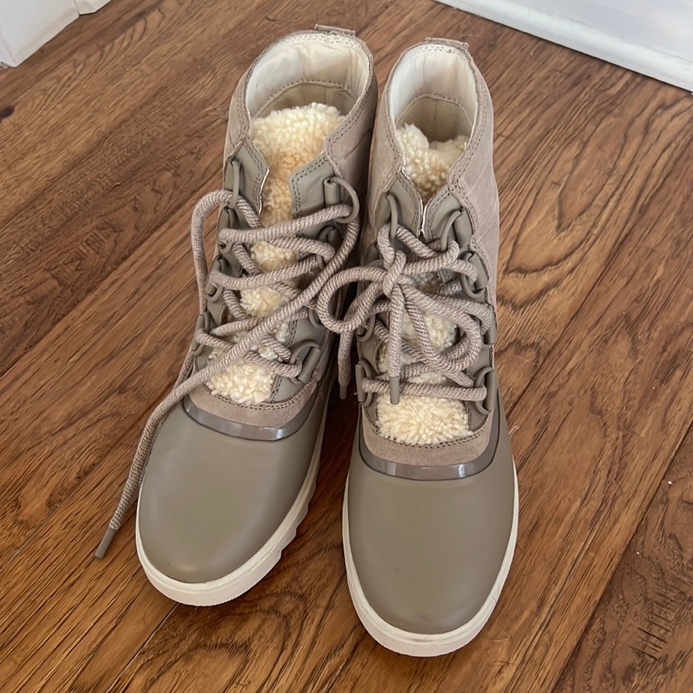 NWT Sorel Joan of Arctic Next Lite Boot